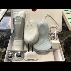 Nuface Trinity Pro with Lip & Eye Attachment